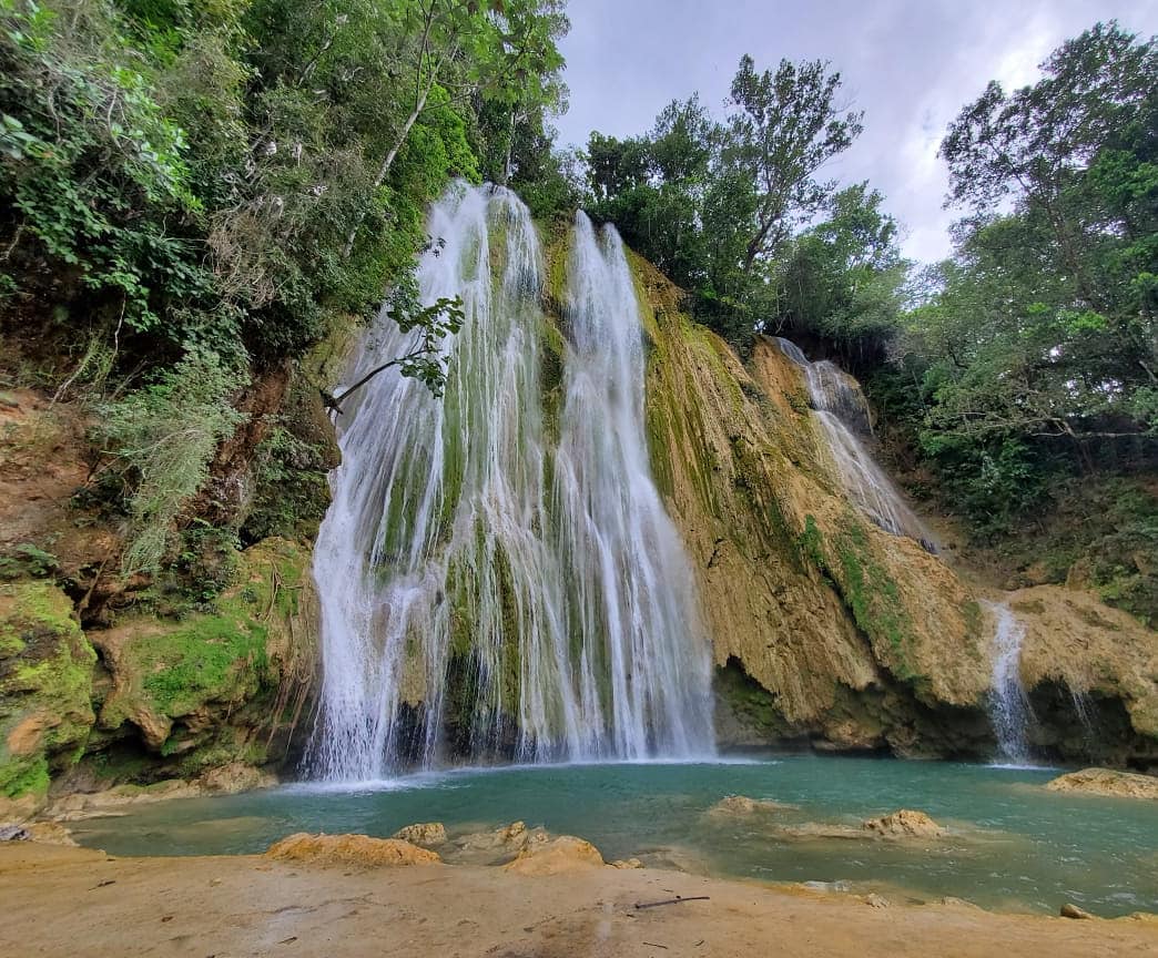 El Limón Waterfall Hike